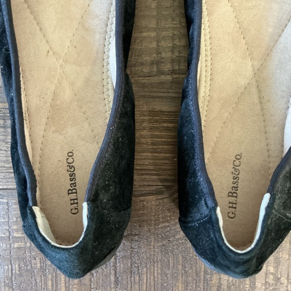 G.H. Bass & Co. Women's Black Suede Flats - Picture 4 of 5